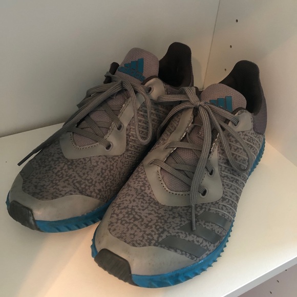 Adidas Boys Tennis Shoes Size 4.5 - Picture 2 of 4